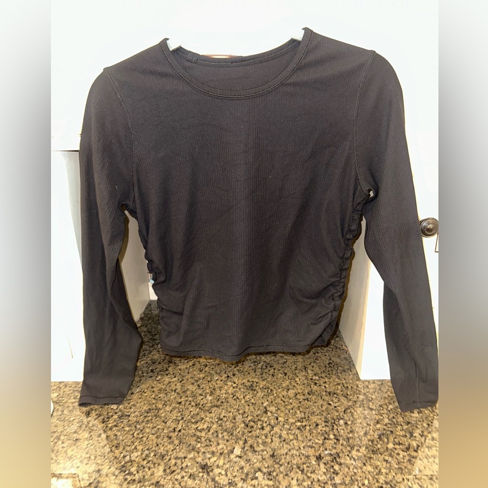Lululemon ready to Rulu black ribbed cinched top sz 6